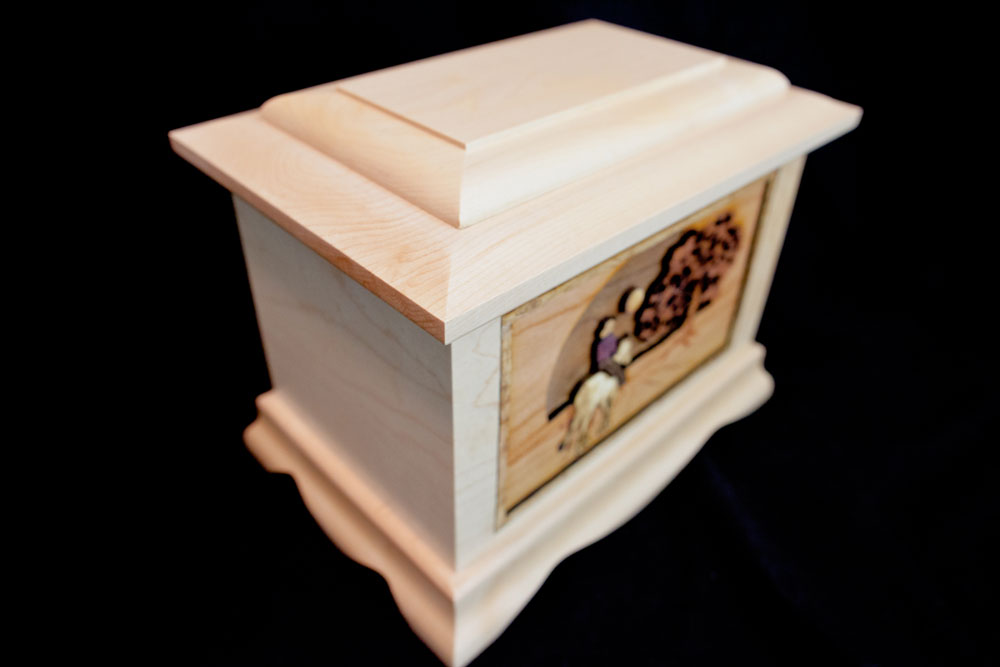 Elegant maple wood box