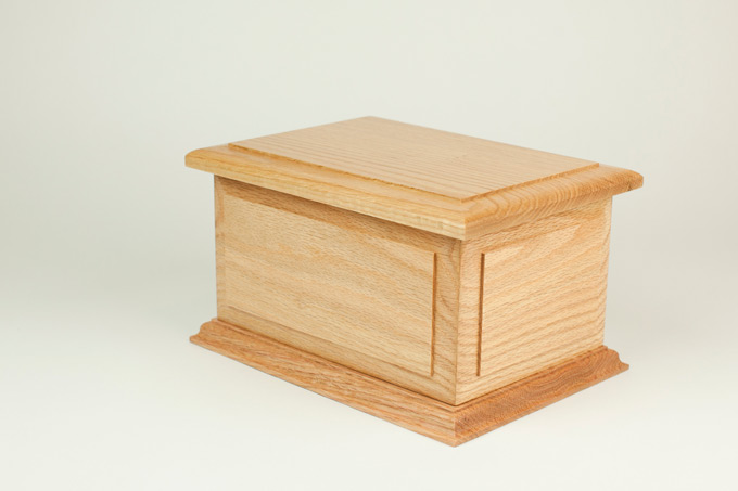 Gorgeous oak wood cremation urn