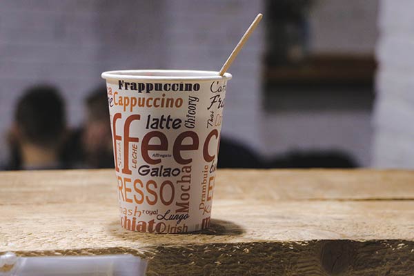 Coffee Cups with lids for espresso bar