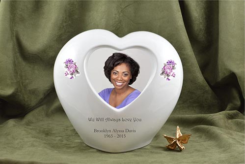 Heart Urn with Photo- 50 Beautiful Ceramic Urns