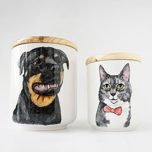 Personalized Painted Pet Urn- 50 Beautiful Ceramic Urns