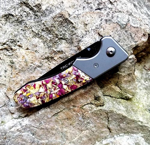 Put Funeral Flowers into a Heirloom Pocket Knife