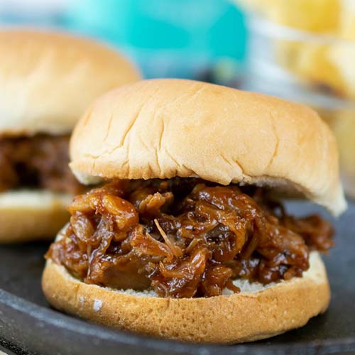 Slow Cooker Pulled Pork Sandwiches