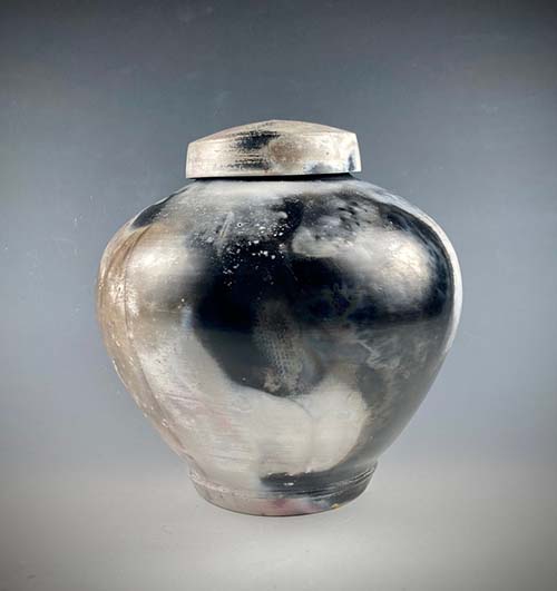 Black & Cream Ceramic Urn